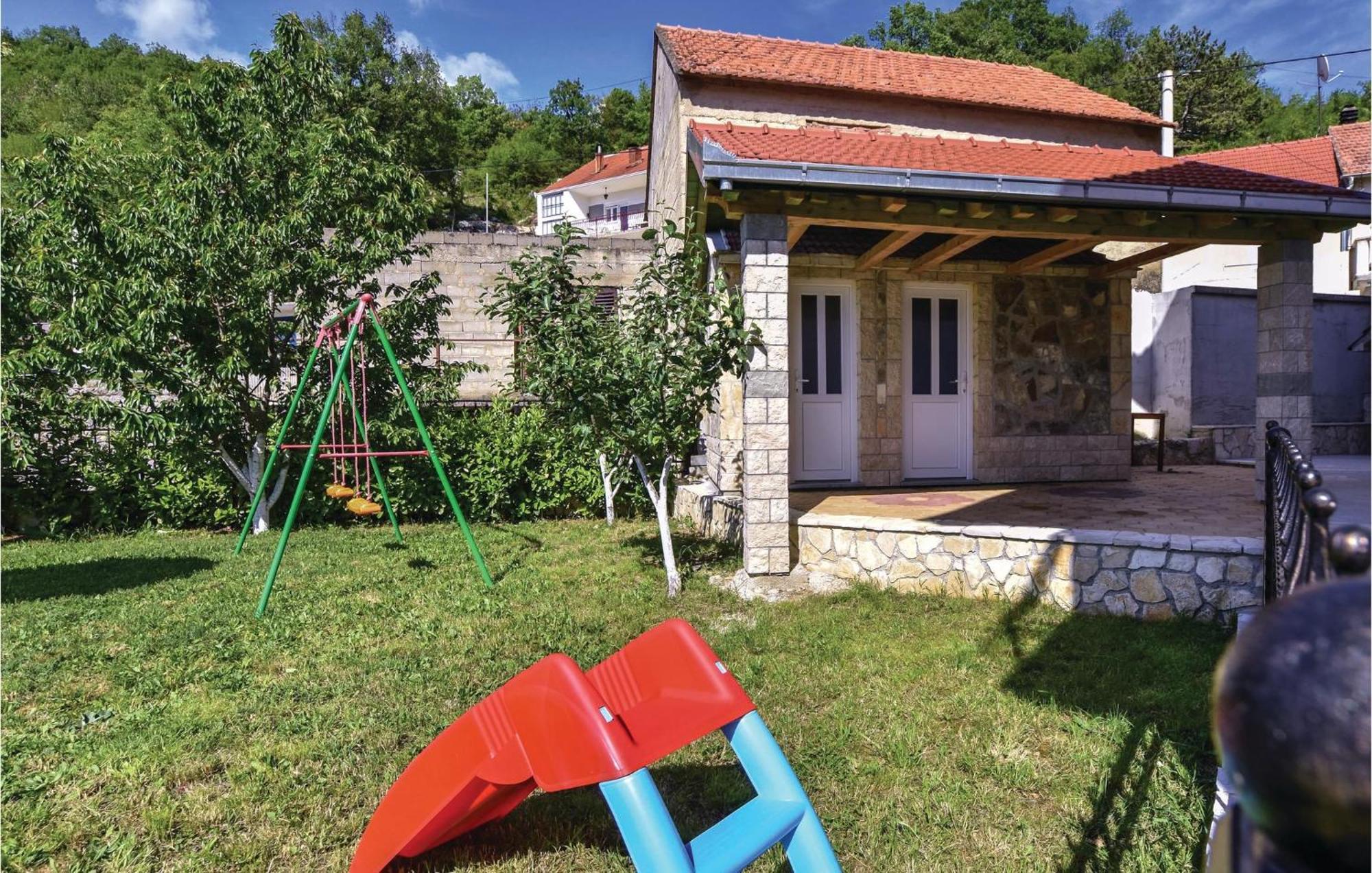 Nice Home In Grab With Wifi Экстерьер фото
