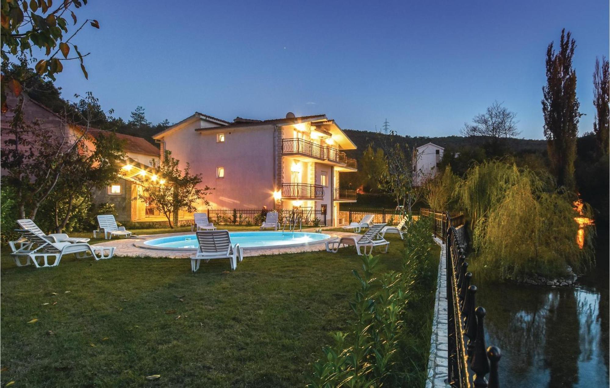 Nice Home In Grab With Wifi Экстерьер фото